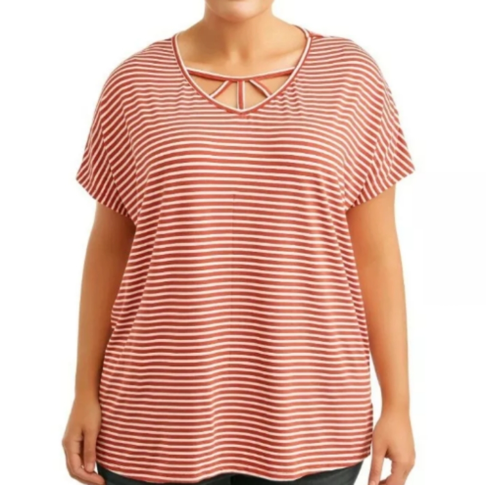Short sleeved top